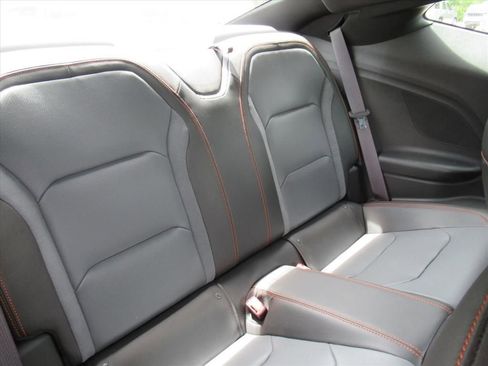 Used 2017 Chevrolet Camaro LT RWD image 13