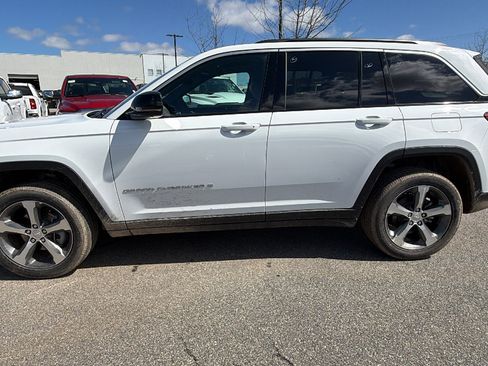 New 2026 Jeep Grand Cherokee Limited image 11