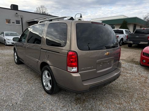 Used 2006 Chevrolet Uplander LT w/ Storage And Organizer Package image 6