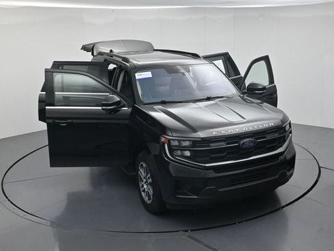 Used 2025 Ford Expedition Active AWD/4WD image 51