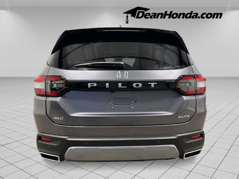 New 2026 Honda Pilot Elite image 4