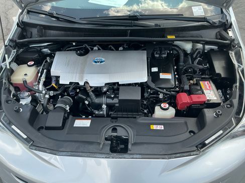Used 2017 Toyota Prius Three FWD image 21