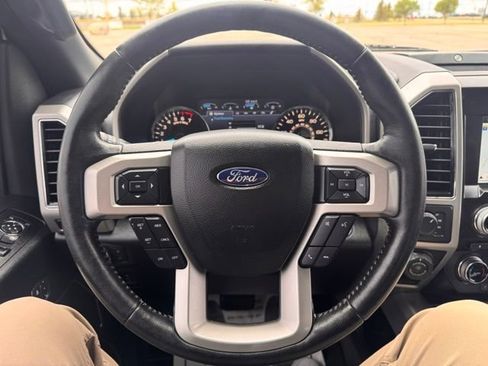 Used 2018 Ford F150 Lariat w/ Equipment Group 502A Luxury AWD/4WD image 12