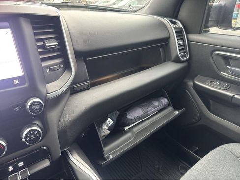 Used 2022 RAM 1500 Big Horn AWD/4WD image 29
