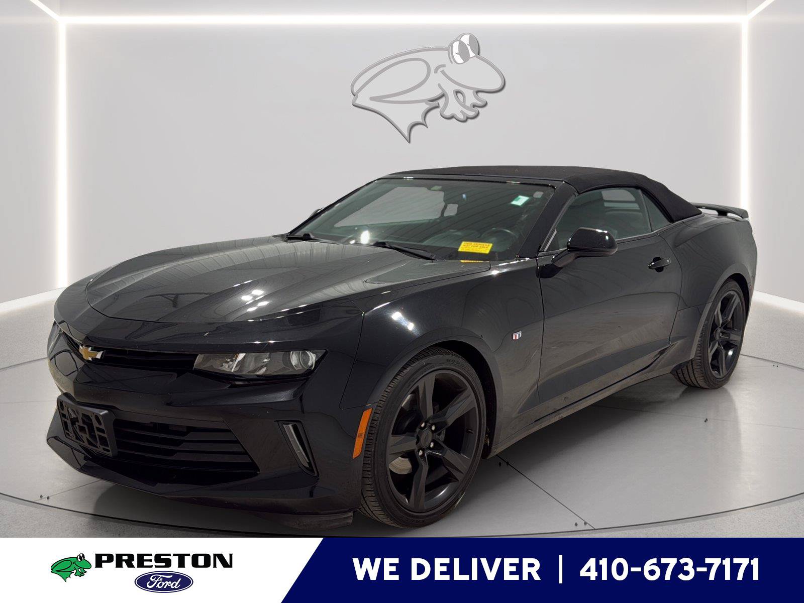 Used 2017 Chevrolet Camaro LT w/ Technology Package RWD image 1
