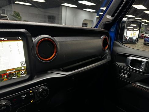 Used 2023 Jeep Gladiator Mojave w/ Cold Weather Group image 27