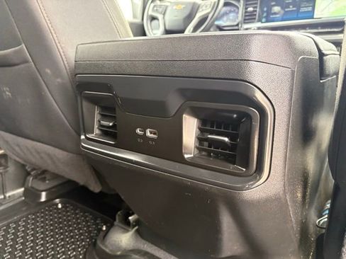 Used 2024 Chevrolet Silverado 1500 LT w/ Z71 Off-Road Package image 31