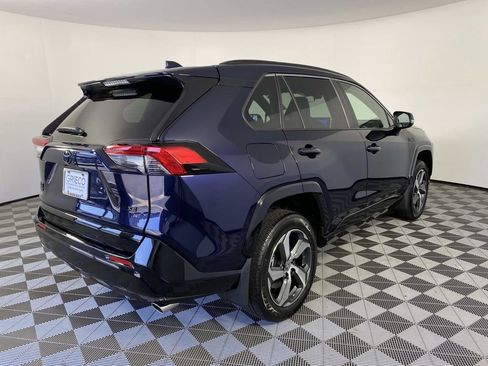 Used 2024 Toyota RAV4 SE AWD/4WD image 9