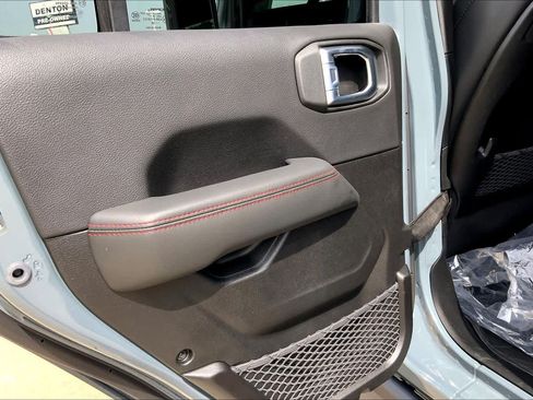 New 2026 Jeep Wrangler Unlimited Rubicon AWD/4WD image 18