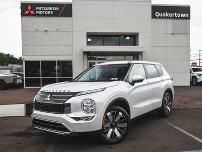 New 2025 Mitsubishi Outlander SE