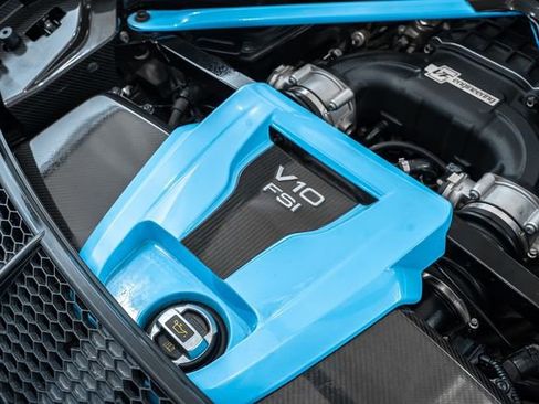 Used 2017 Audi R8 V10 plus AWD/4WD image 31