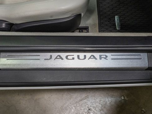 Used 2015 Jaguar F-TYPE Coupe image 44