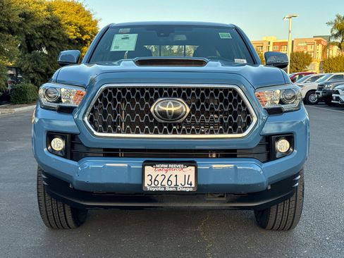 Certified 2019 Toyota Tacoma TRD Sport image 5