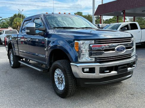 Used 2017 Ford F250 Lariat w/ Lariat Ultimate Package AWD/4WD image 8