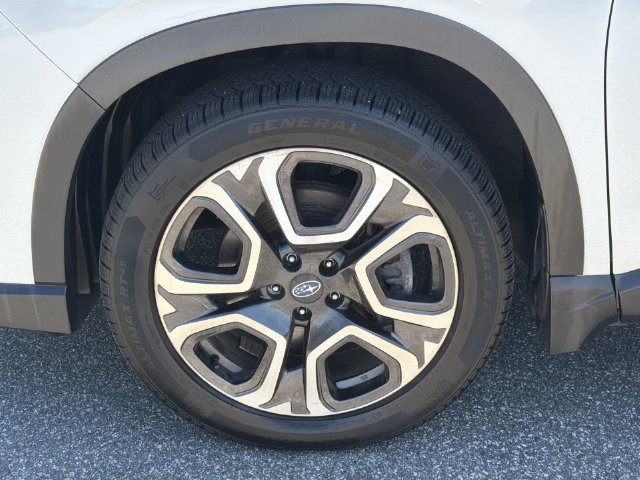 Used 2023 Subaru Ascent Limited AWD/4WD image 41