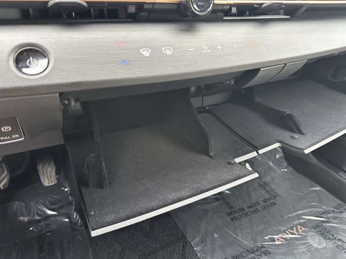 Certified 2024 Nissan Ariya AWD image 20