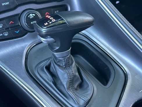 Used 2017 Dodge Challenger R/T RWD image 19