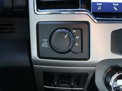 Used 2022 Ford F350 Lariat w/ Chrome Package image 26