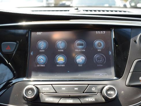 Used 2019 Buick Envision Essence FWD image 26