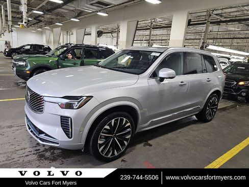 Certified 2025 Volvo XC90 B6 Plus image 1