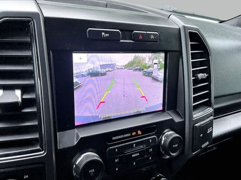 Used 2020 Ford F150 XLT w/ Equipment Group 302A Luxury AWD/4WD image 27