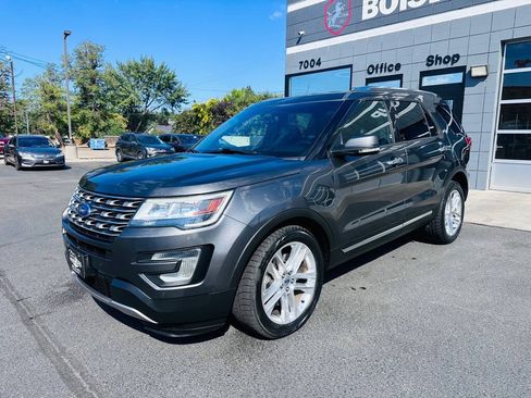 Used 2017 Ford Explorer Limited AWD/4WD image 3