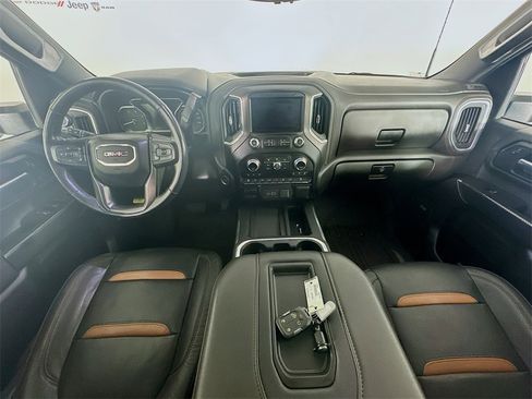 Used 2021 GMC Sierra 2500 AT4 w/ AT4 Premium Plus Package image 10