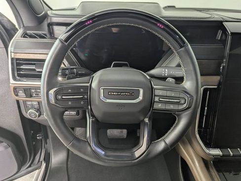 Used 2025 GMC Yukon Denali Ultimate image 19