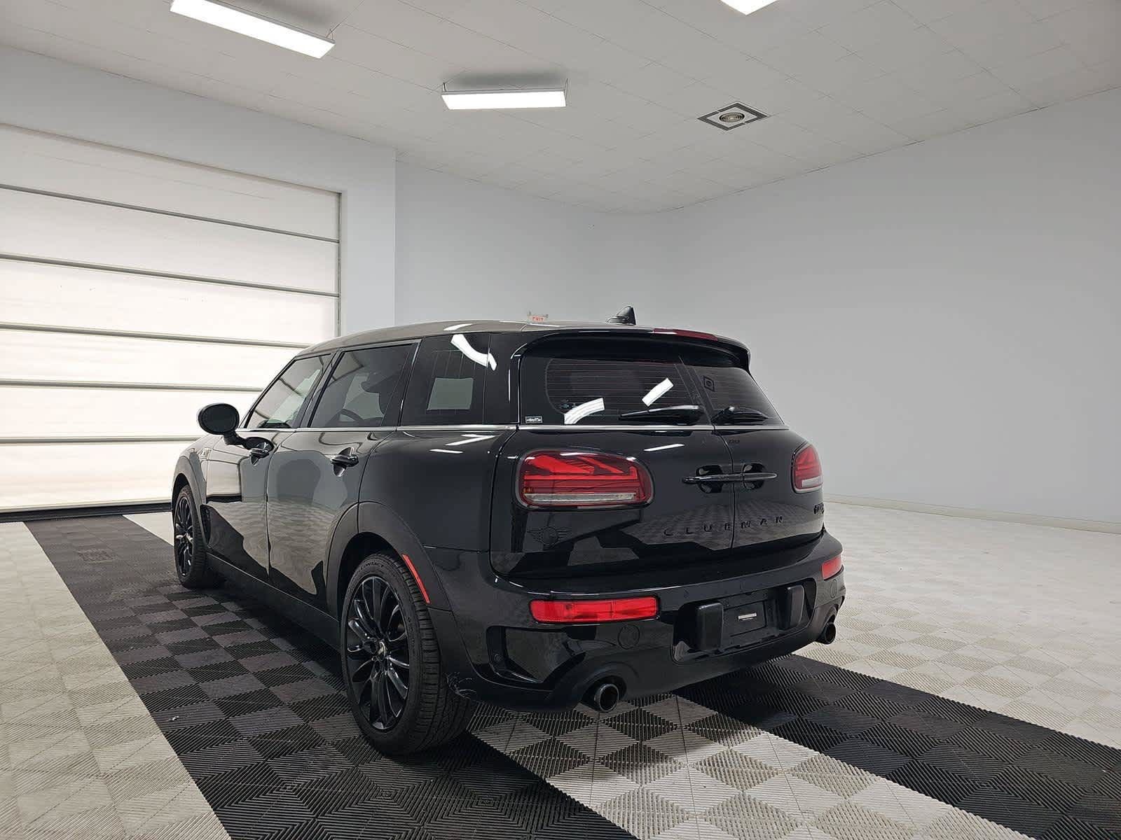 Used 2022 MINI Cooper Clubman S w/ Premium Package FWD image 6