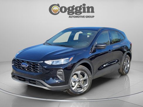 New 2026 Ford Escape ST-Line w/ Tech Pack #1 FWD image 3