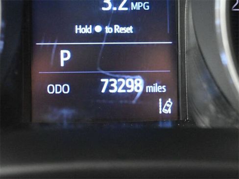 Used 2019 Toyota C-HR LE image 21