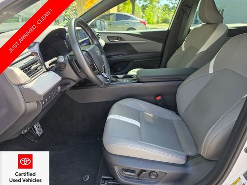 Certified 2025 Toyota Camry SE FWD image 24