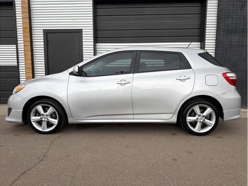 Used 2010 Toyota Matrix S FWD image 7