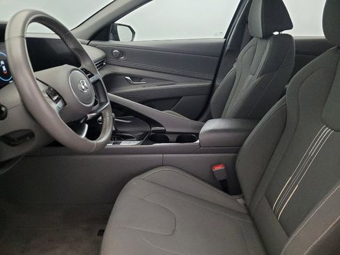 Used 2023 Hyundai Elantra SEL w/ Convenience Package image 17