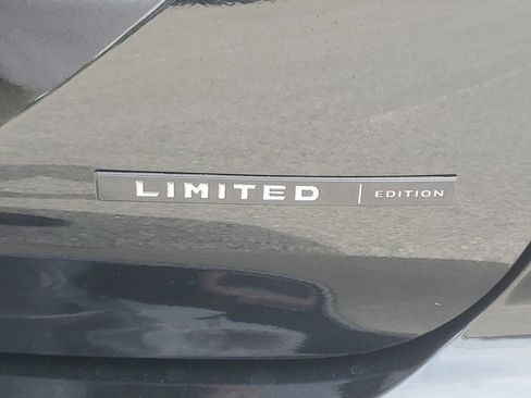 New 2026 Mitsubishi Outlander LE AWD/4WD image 34