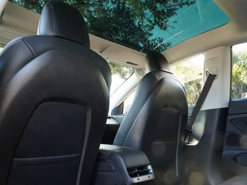 Used 2020 Tesla Model 3 Long Range image 35