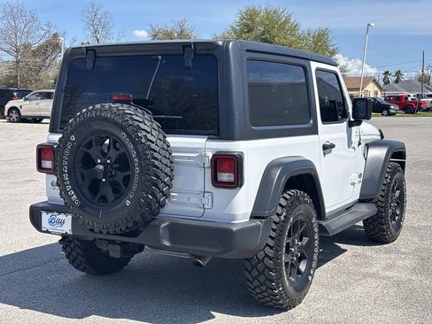 Used 2018 Jeep Wrangler Sport image 5