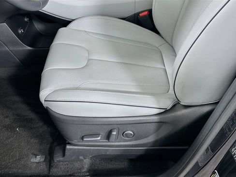 Certified 2025 Hyundai Palisade SEL FWD image 20