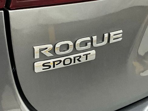 Used 2018 Nissan Rogue Sport SV w/ SV All-Weather Package image 23