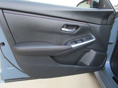 Used 2024 Nissan Sentra SR FWD image 13
