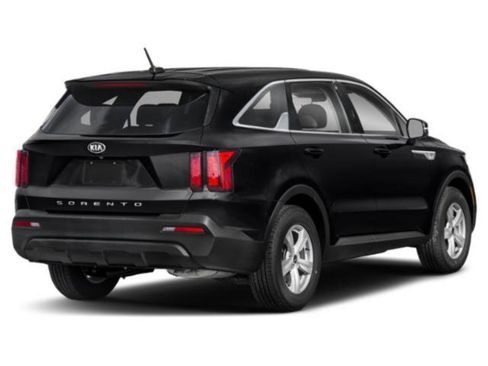 Used 2021 Kia Sorento LX image 3