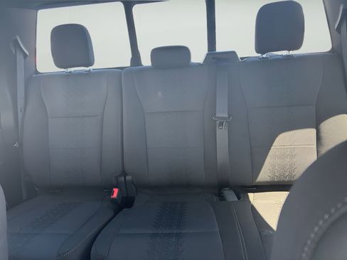 Used 2018 Ford F150 XLT w/ Equipment Group 302A Luxury AWD/4WD image 6