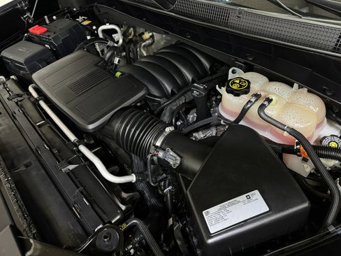 Used 2020 Chevrolet Silverado 1500 LT image 98