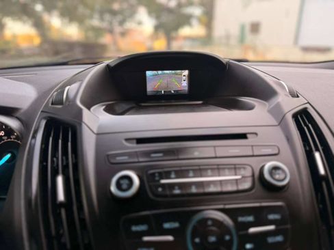 Used 2018 Ford Escape SE w/ Ford Safe & Smart Package image 17