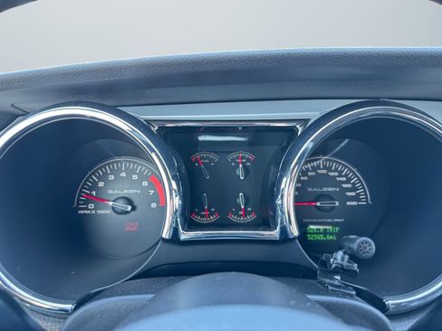 Used 2006 Ford Mustang GT image 12