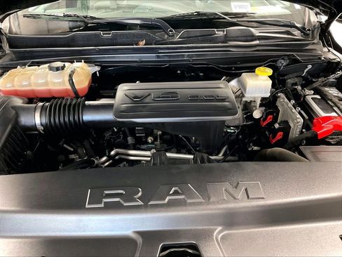 Used 2022 RAM 1500 Big Horn AWD/4WD image 35