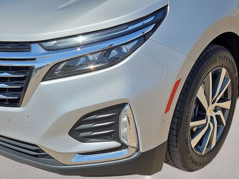 Used 2022 Chevrolet Equinox Premier FWD image 9