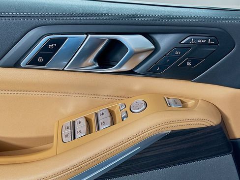Certified 2024 BMW X7 xDrive40i AWD/4WD image 18