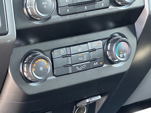 Used 2019 Ford F150 XLT AWD/4WD image 16