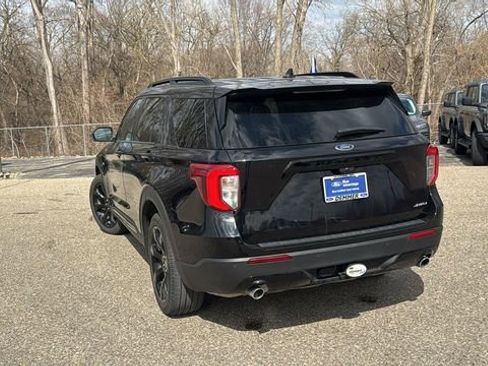 Certified 2024 Ford Explorer ST-Line w/ Class IV Trailer Tow Package image 5